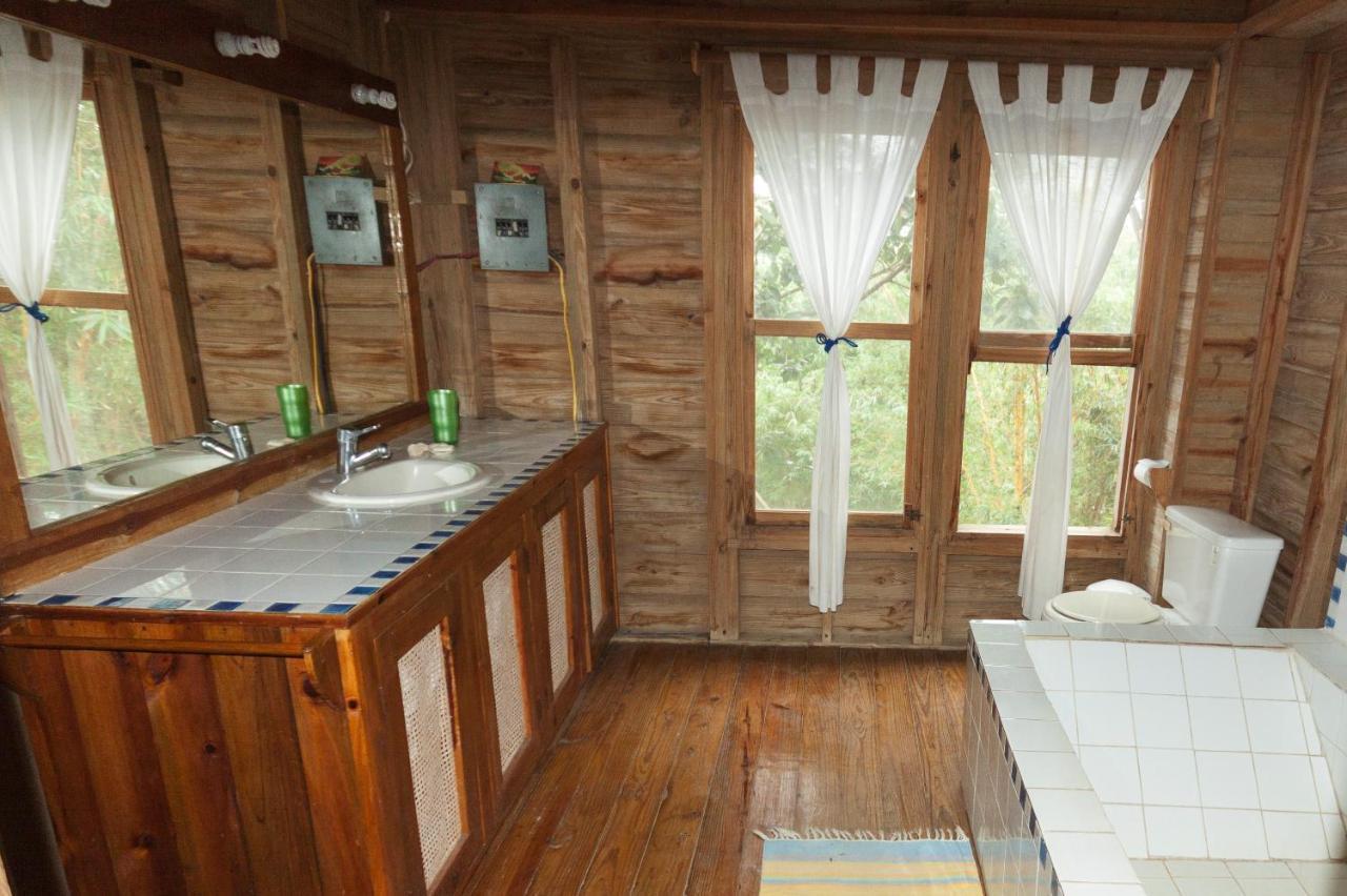 Roatan Bed & Breakfast Apartments West End Εξωτερικό φωτογραφία