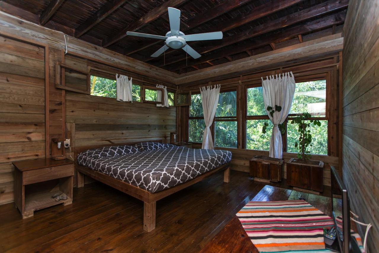 Roatan Bed & Breakfast Apartments West End Εξωτερικό φωτογραφία