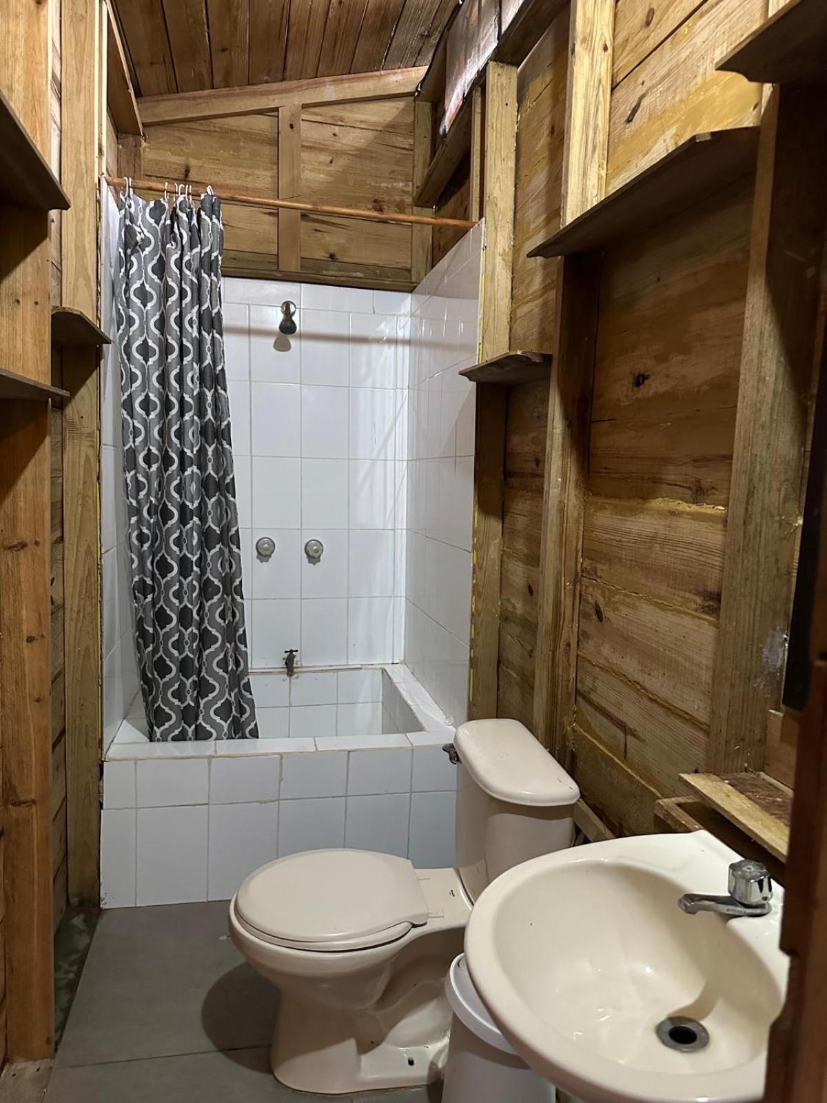 Roatan Bed & Breakfast Apartments West End Εξωτερικό φωτογραφία