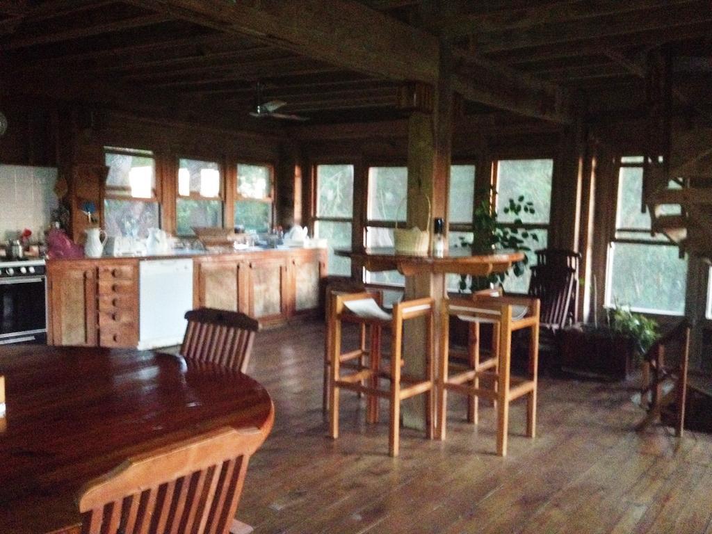 Roatan Bed & Breakfast Apartments West End Εξωτερικό φωτογραφία